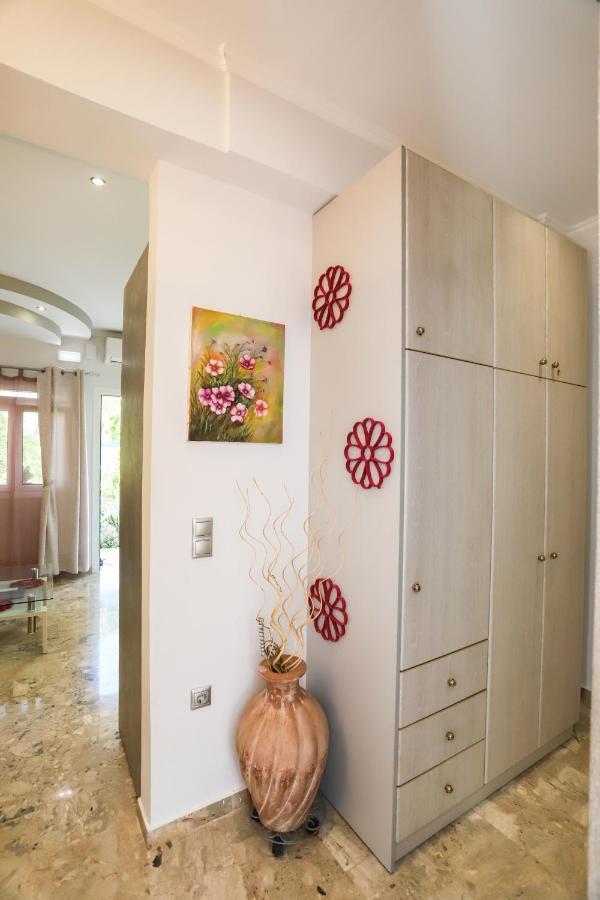 Iris Apartment Near Corfu Town Kontokali Exterior foto